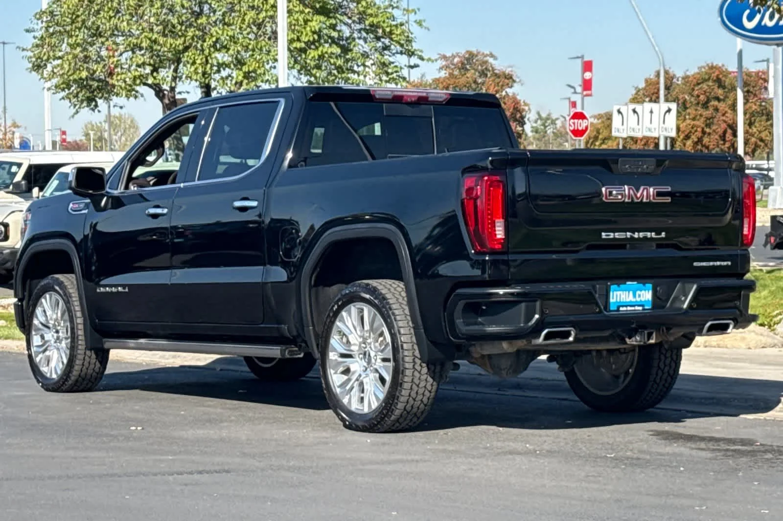 Certified Used 2020 Onyx Black GMC Denali image 6