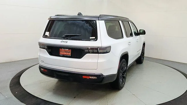 New 2026 Bright White Clear-Coat Exterior Paint Jeep Summit Obsidian image 9