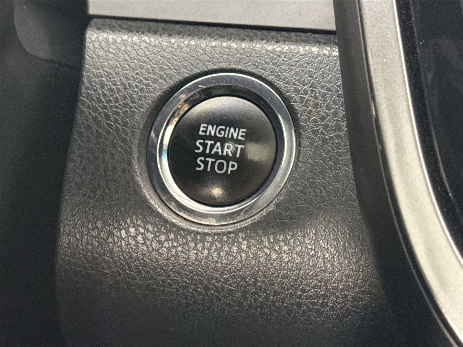 Used 2018 Galactic Aqua Mica Toyota SE image 20
