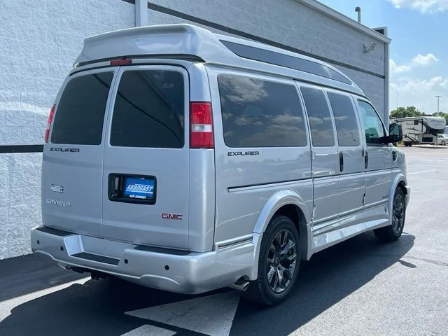 New 2026 Quicksilver Metallic GMC Explorer Limited SE image 8