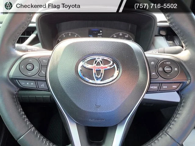 Used 2025 Underground Toyota SE image 12