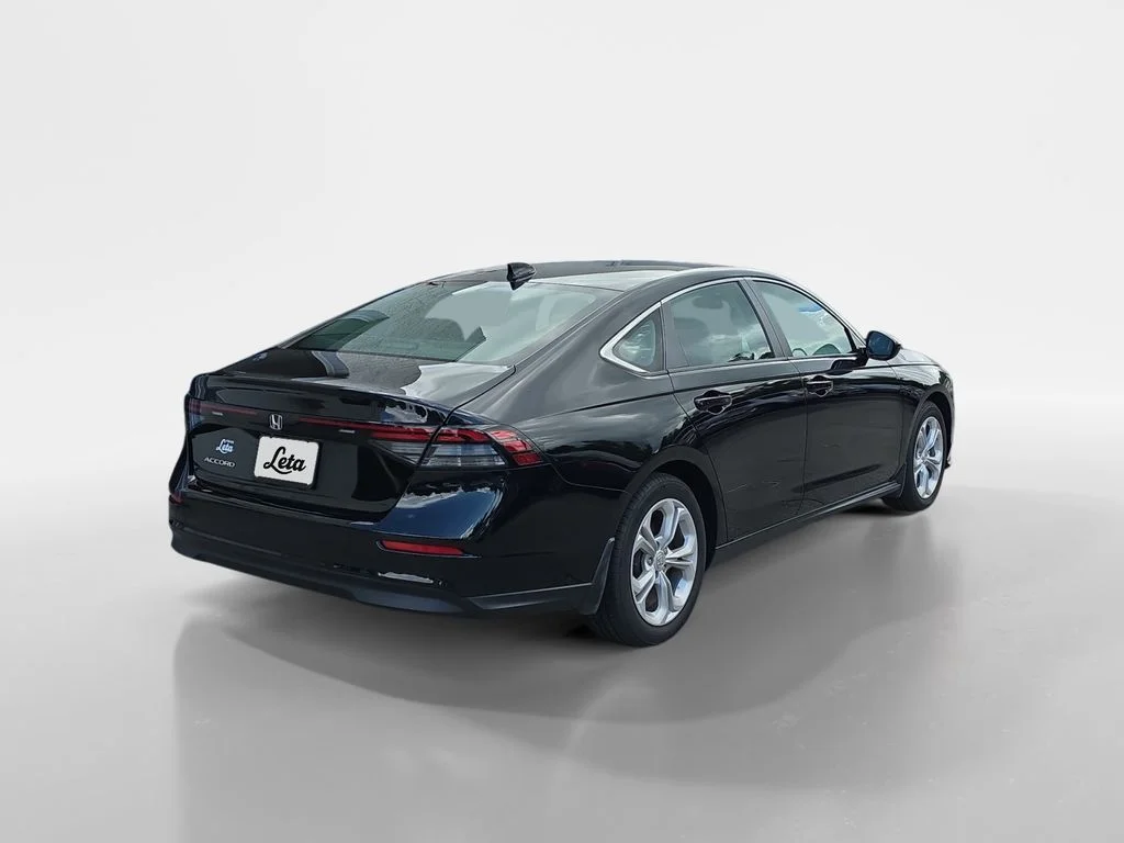 Used 2025 Crystal Black Pearl Honda LX image 4