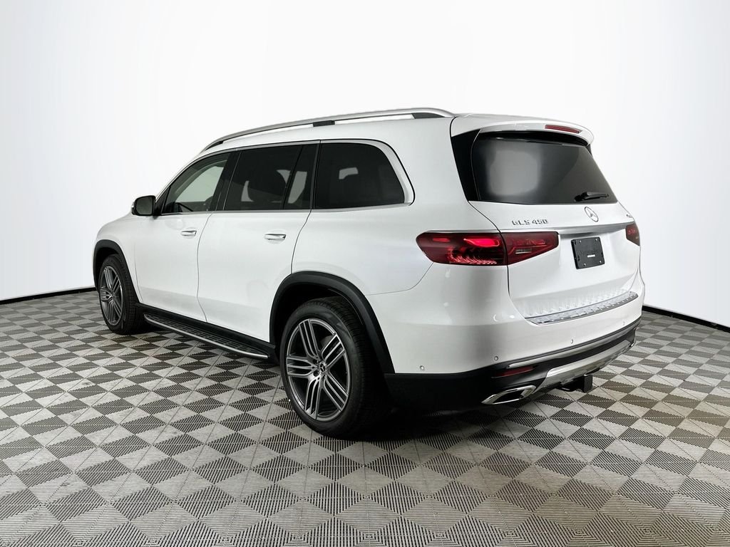 New 2026 MANUFAKTUR Moonlight White Metallic Mercedes-Benz GLS 450 image 5