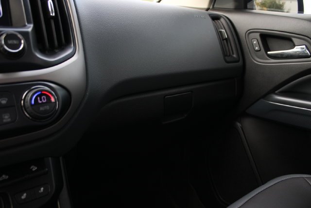 Used 2018 BLACK Chevrolet 4WD Z71 image 18
