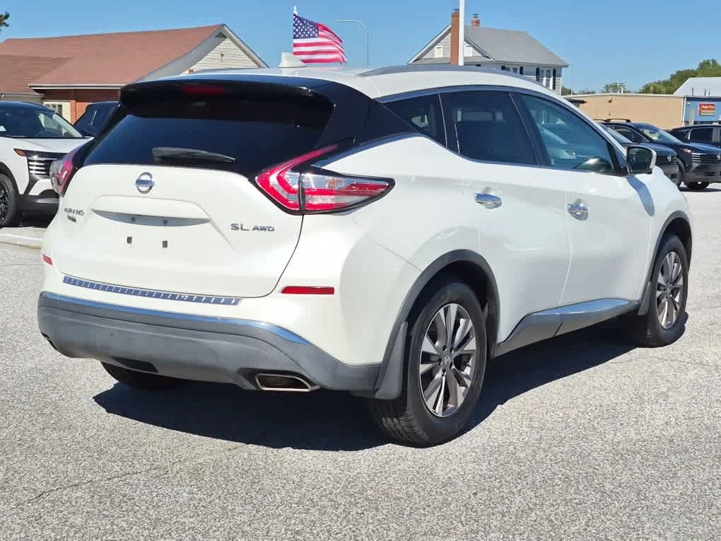 Used 2017 Pearl White Nissan SL image 3