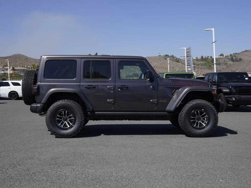 New 2026 Granite Crystal Metallic Clear-Coat Exterior Paint Jeep Rubicon X image 2
