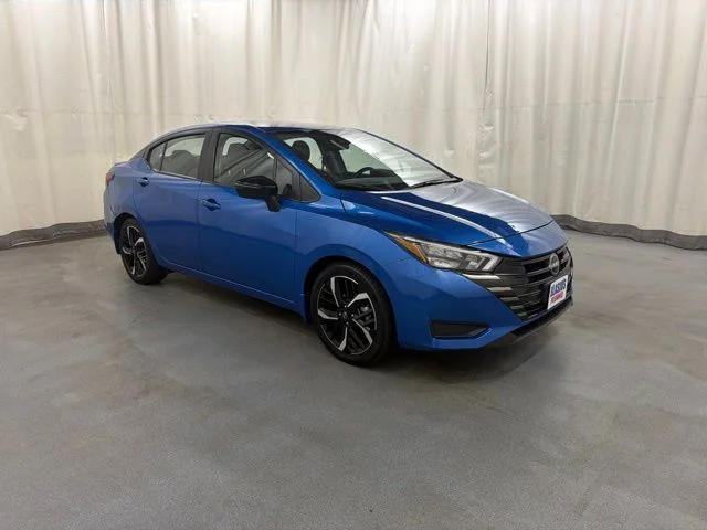 2023 Nissan Versa 1.6 SR