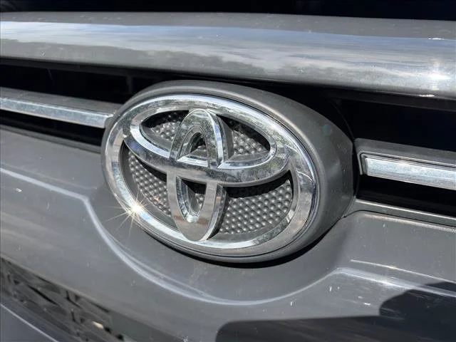 Used 2024  Toyota SR5 image 31