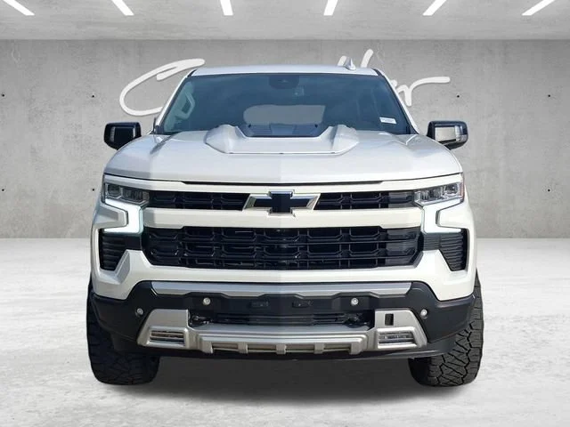 Used 2023 IRIDESCENT PEARL TRICOAT Chevrolet LTZ image 19