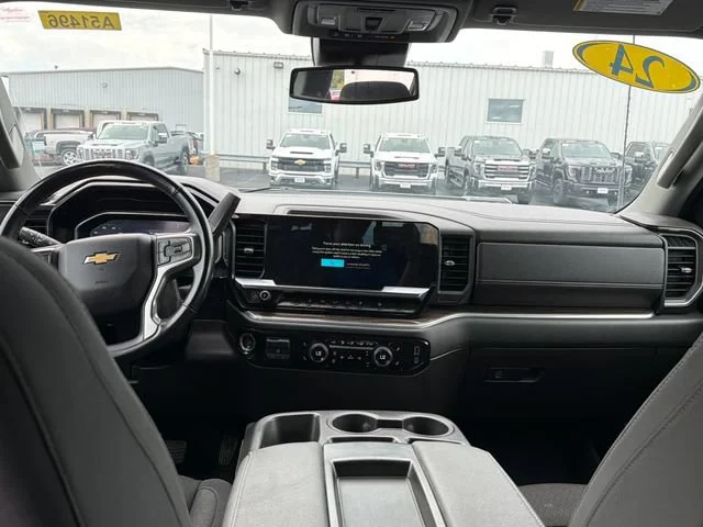 Used 2024 Summit White Chevrolet LT image 15