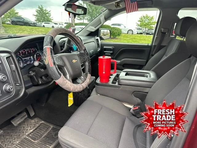 Used 2017 SIREN RED TINTCOAT Chevrolet LT image 6