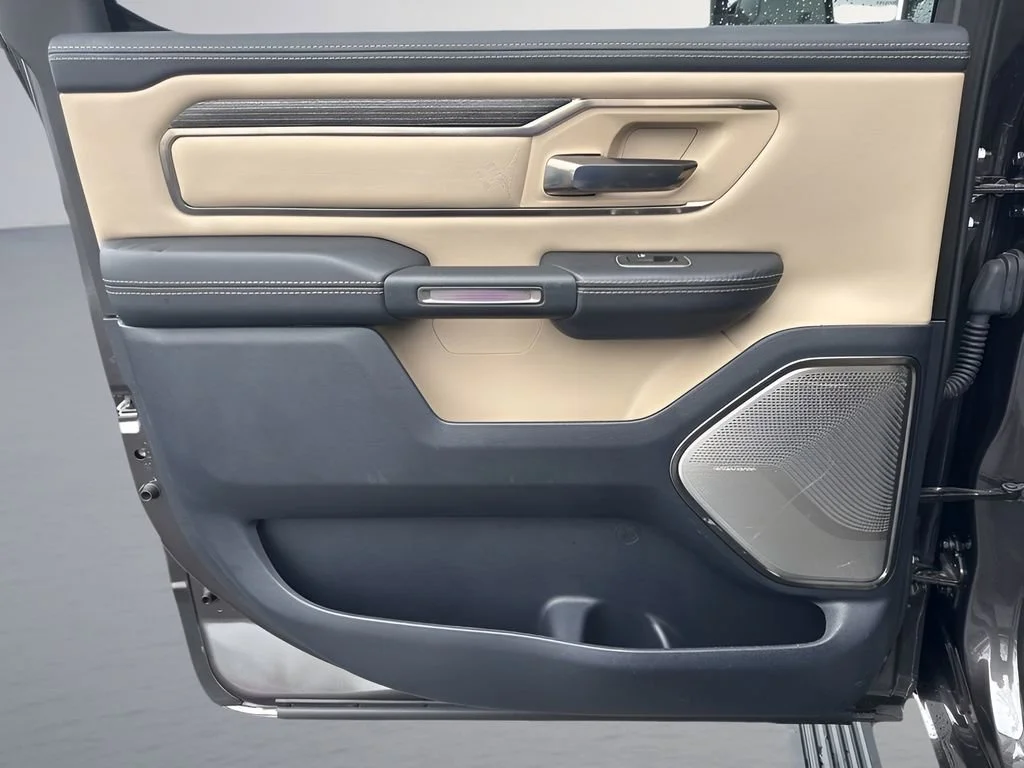 Used 2020  Ram Limited image 30