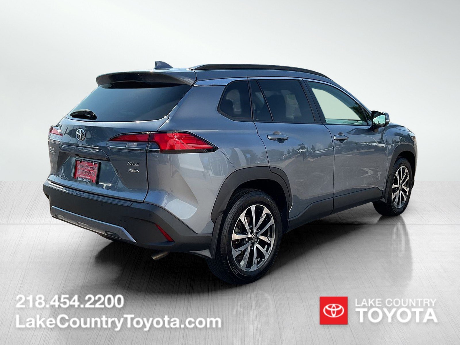 Used 2023 Blue Toyota XLE image 5