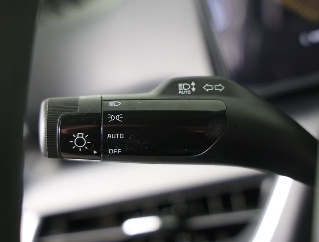 New 2025 Steel Gray Kia LXS image 20