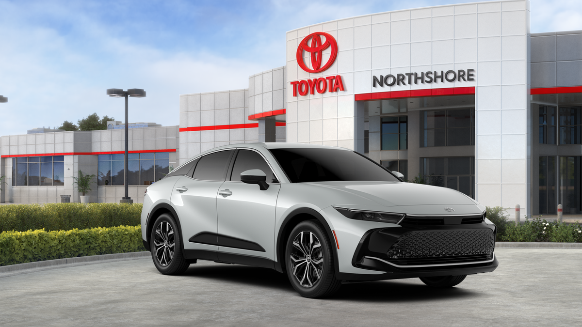 New 2026 Oxygen White Toyota XLE image 22