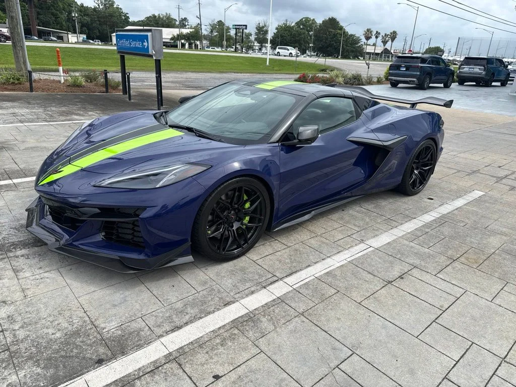 Used 2025 Purple Chevrolet Z06 image 4