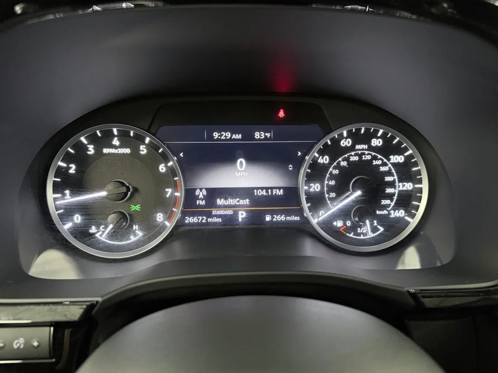 Used 2023 Silver INFINITI PURE image 14