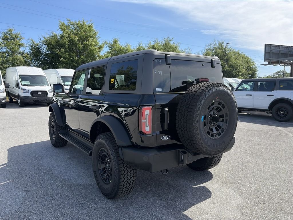 New 2026 Shadow Black Ford Outer Banks® image 5