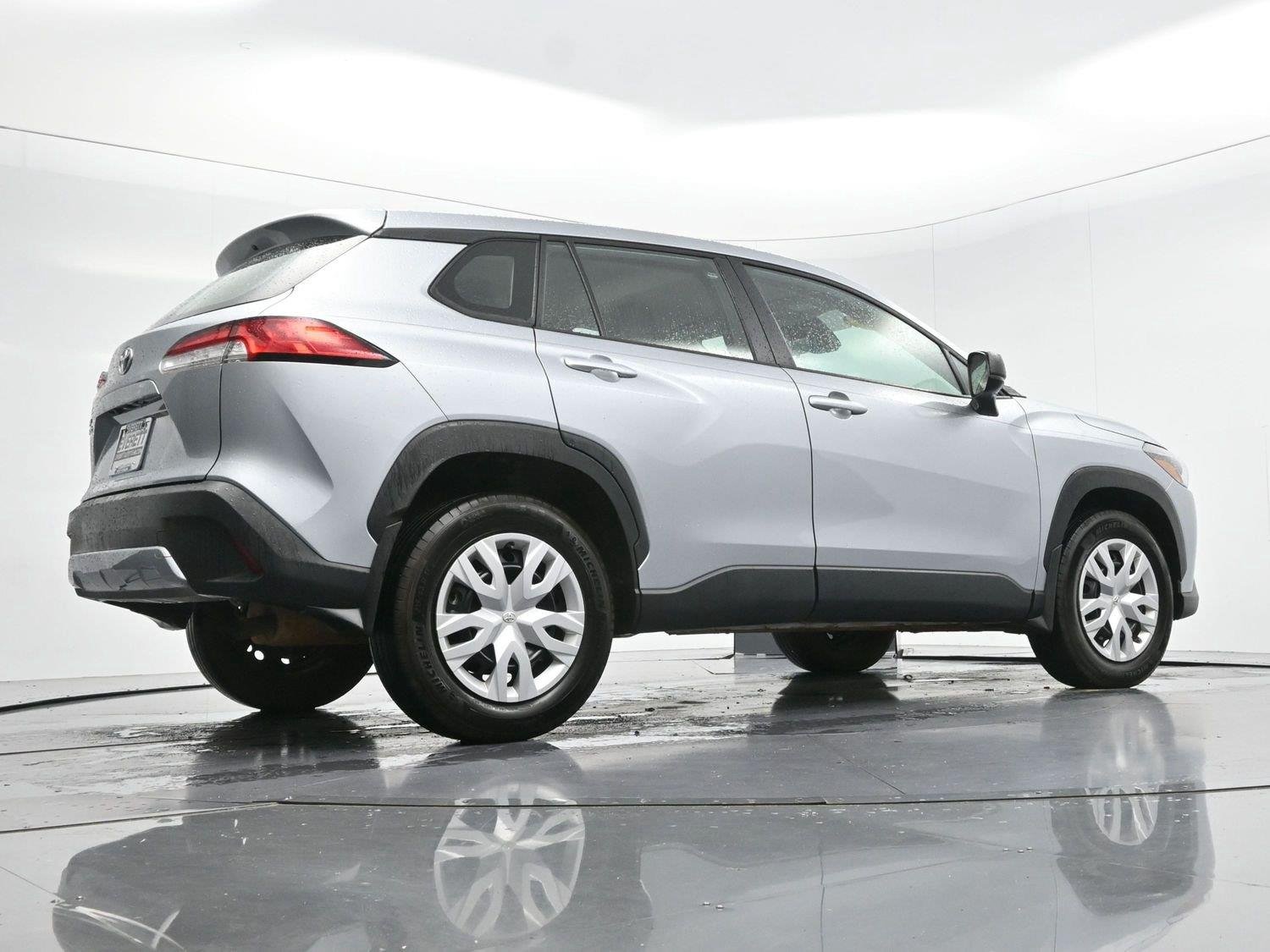 Used 2024 Sonic Silver Toyota L image 48