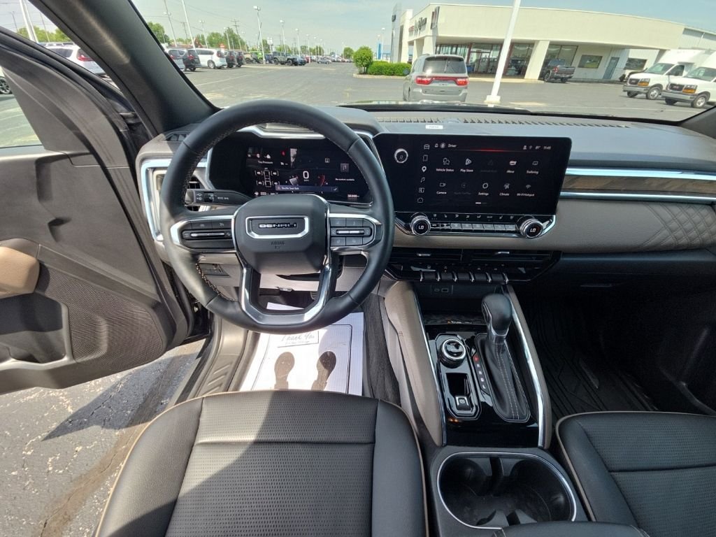 Used 2025 Black GMC Denali image 35