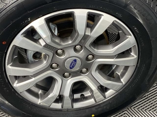 Used 2023 White Ford Lariat image 31