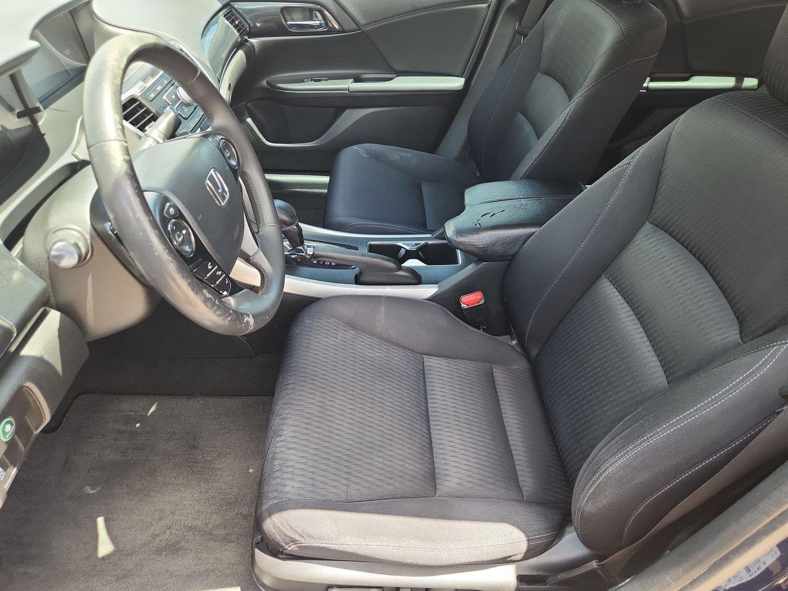 Used 2015  Honda Sport image 17