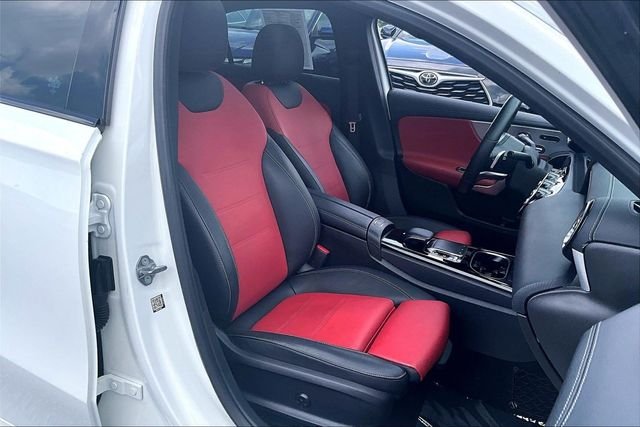 Used 2019 White Mercedes-Benz A 220 image 7