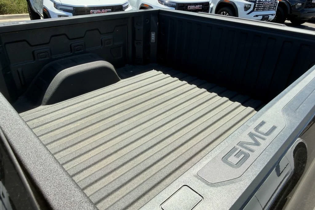 New 2026 Onyx Black GMC SLE image 30