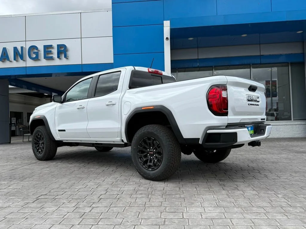 New 2026 Summit White GMC Elevation image 8