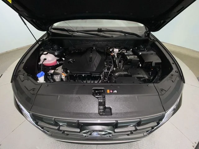 Used 2024 Black Hyundai SEL image 24