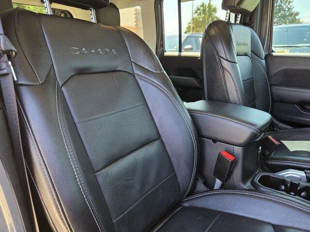 Used 2021 Sting-Gray Clearcoat Jeep Unlimited Sahara image 28