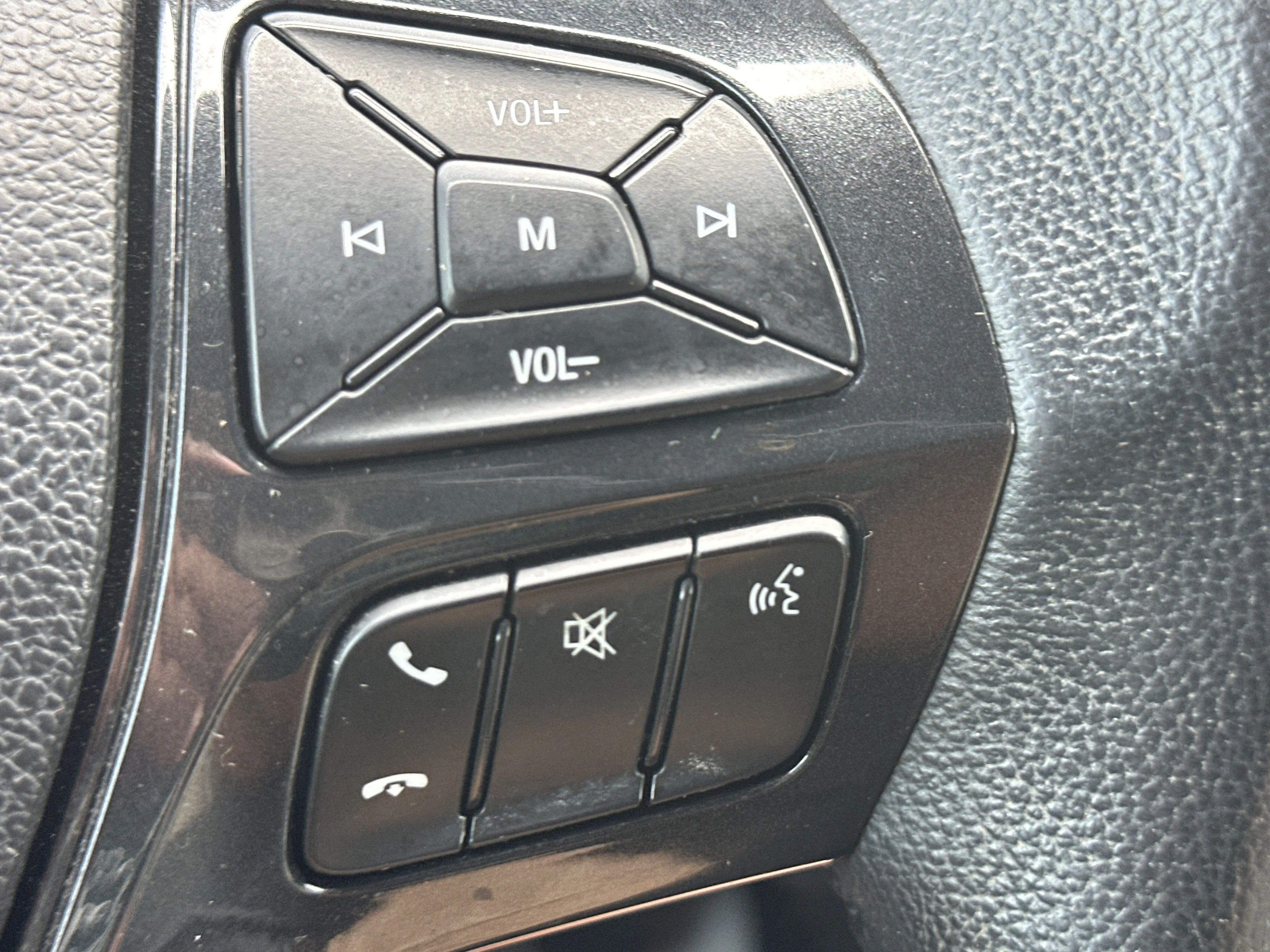 Used 2019 Oxford White Ford XLT image 26