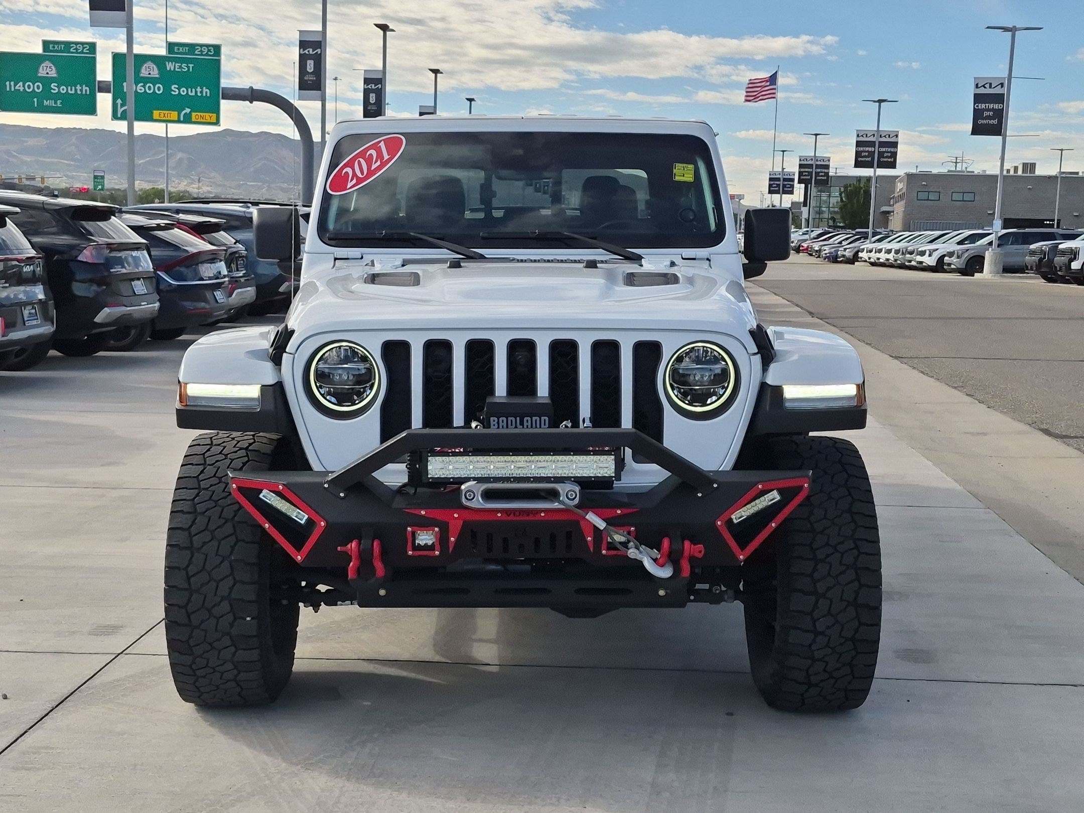 Certified Used 2021 Bright White Clearcoat Jeep Rubicon image 9
