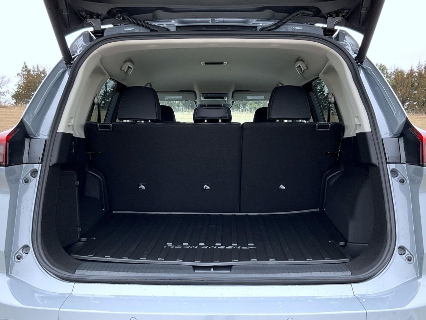 New 2026 Boulder Gray Pearl Nissan Rock Creek image 9