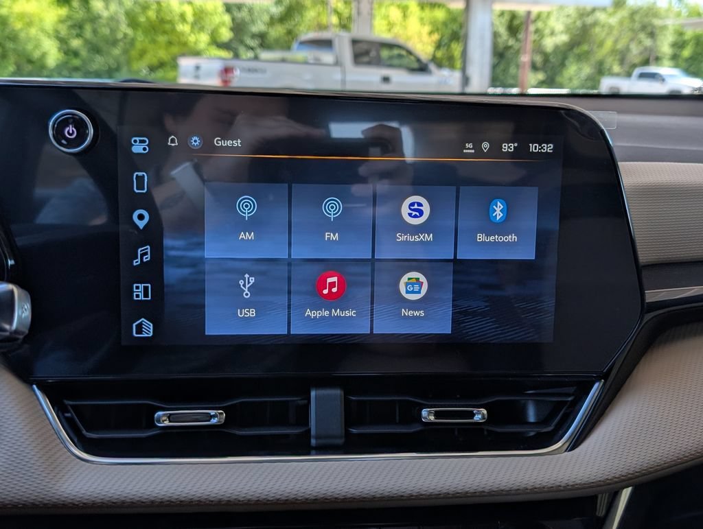 New 2027 Mosaic Black Metallic Chevrolet ACTIV image 19