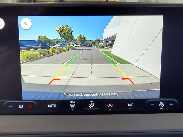 Used 2025 White Ford XL image 11