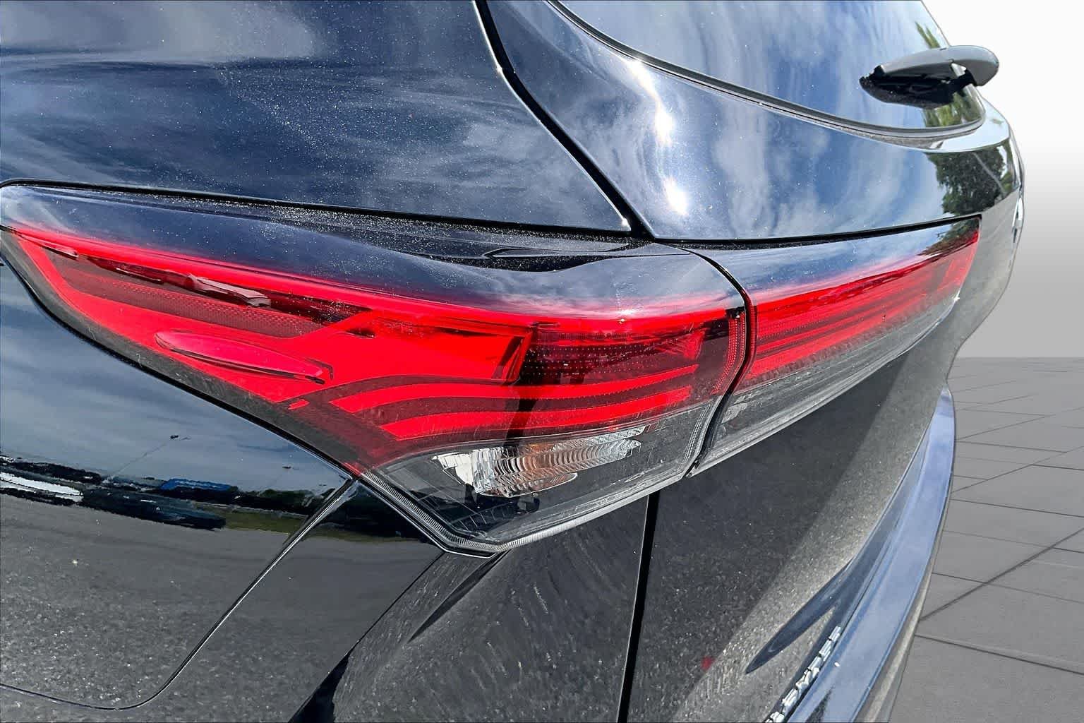 Used 2023 Midnight Black Metallic Toyota XLE image 29