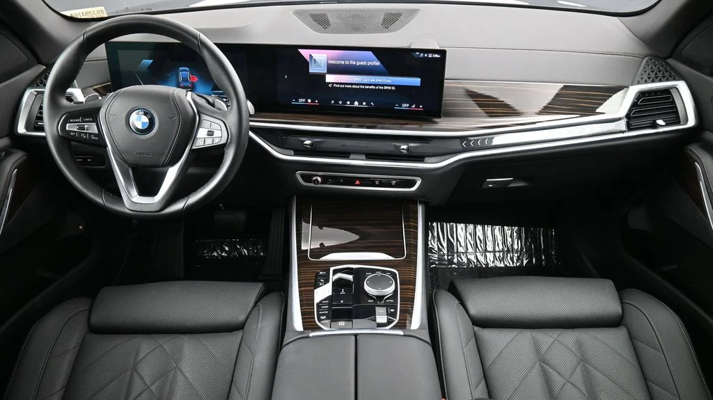 Certified Used 2025 Black BMW xDrive50e image 4