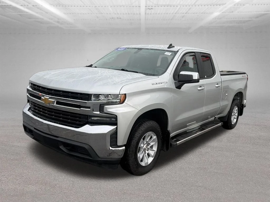 Certified Used 2020 Silver Ice Metallic Chevrolet LT image 4