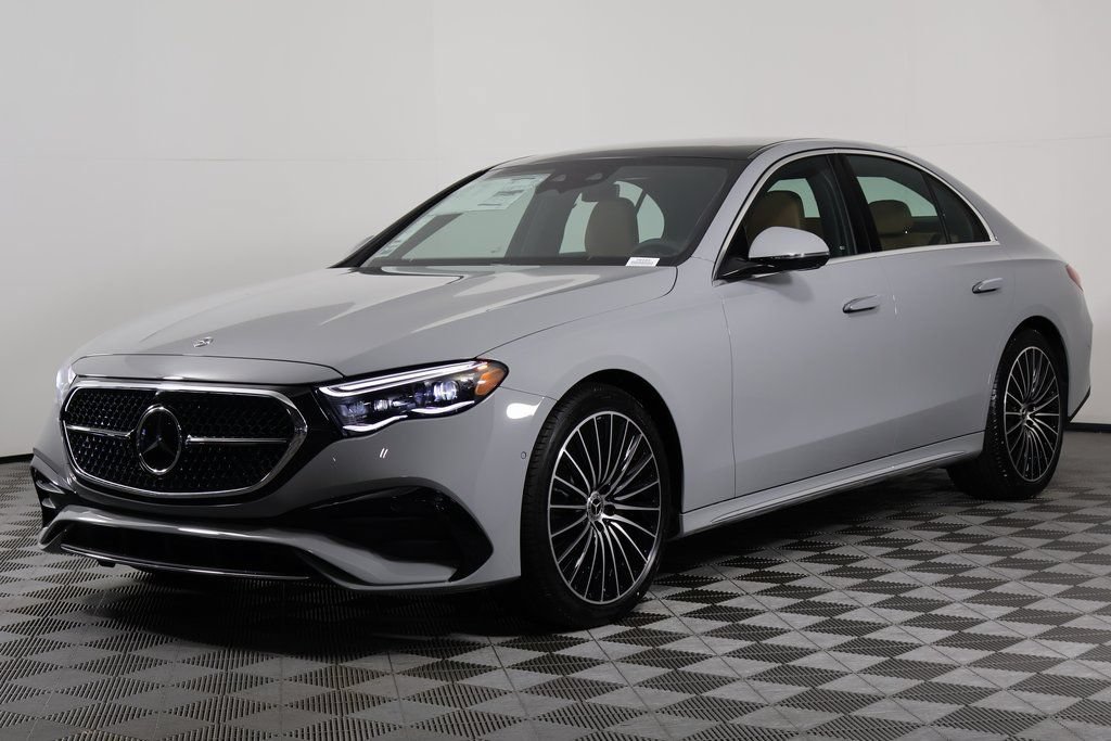 New 2026 MANUFAKTUR Alpine Grey Mercedes-Benz E 350 image 11
