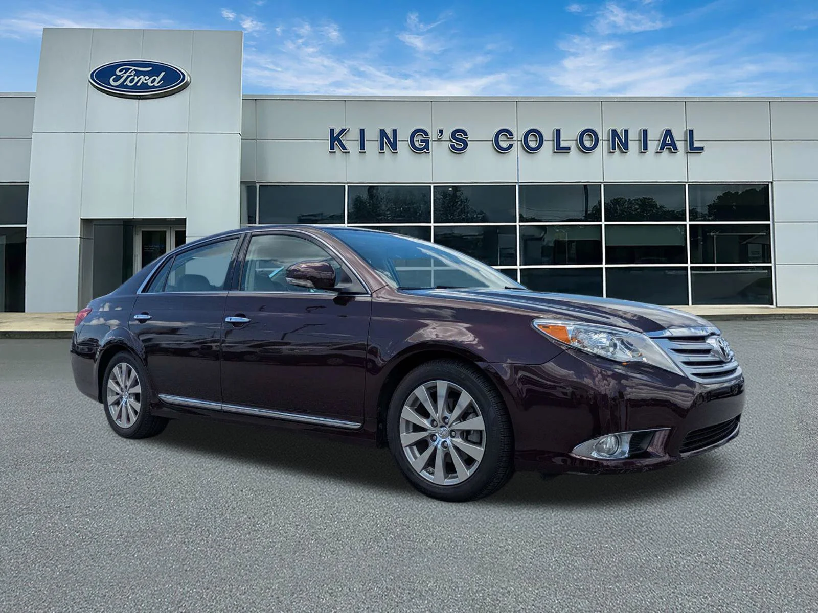 2011 Toyota Avalon Limited's photo