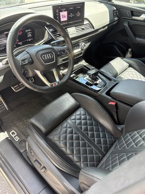 Used 2024 Gray Audi Premium Plus image 3