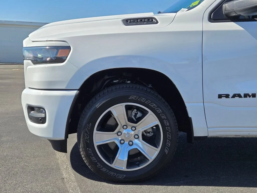 Used 2025 Bright White Clea Ram Tradesman image 8