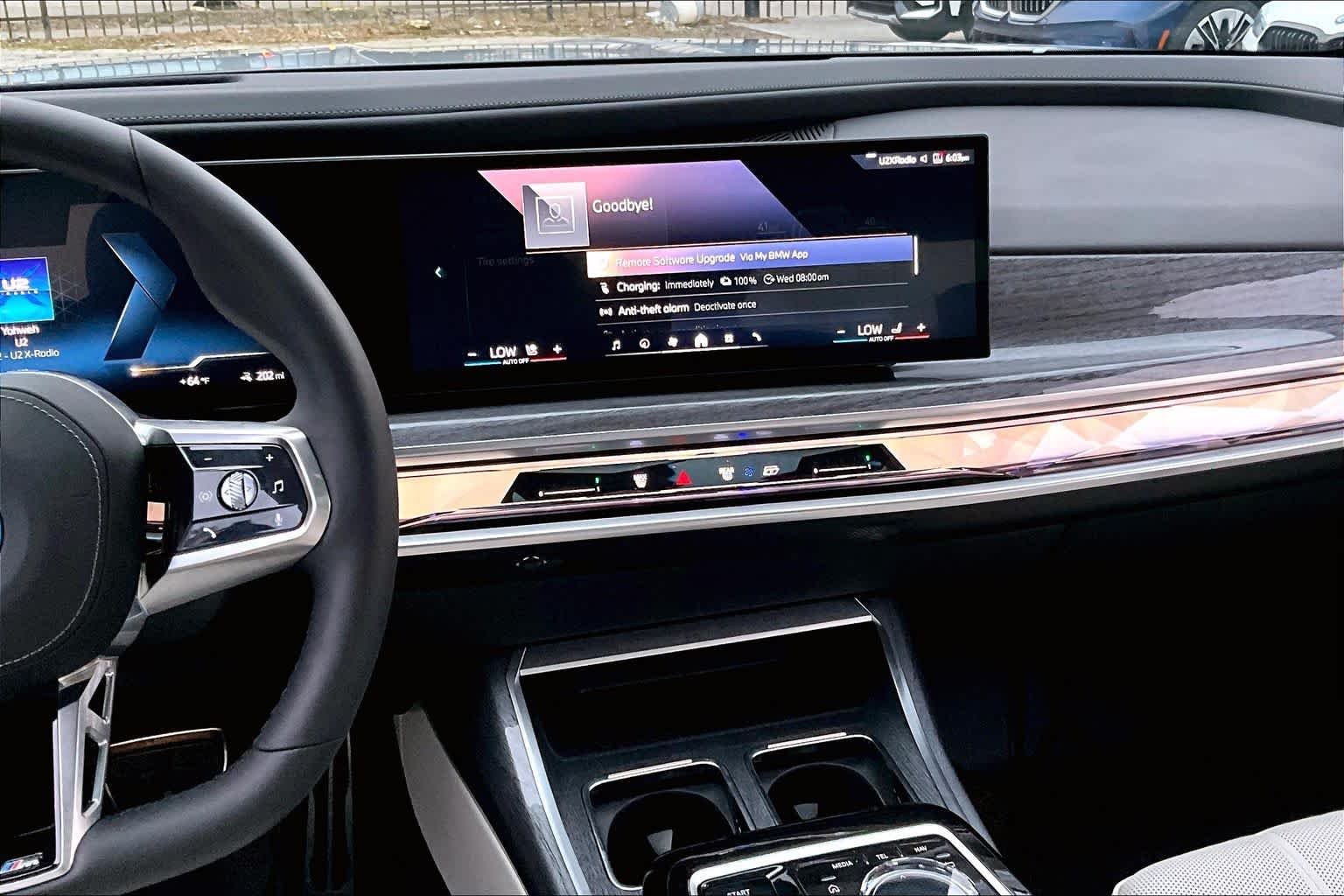 2025 BMW i7 50 - Photo 6