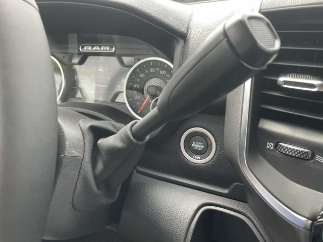 2025 RAM 2500 Big Horn - Photo 17