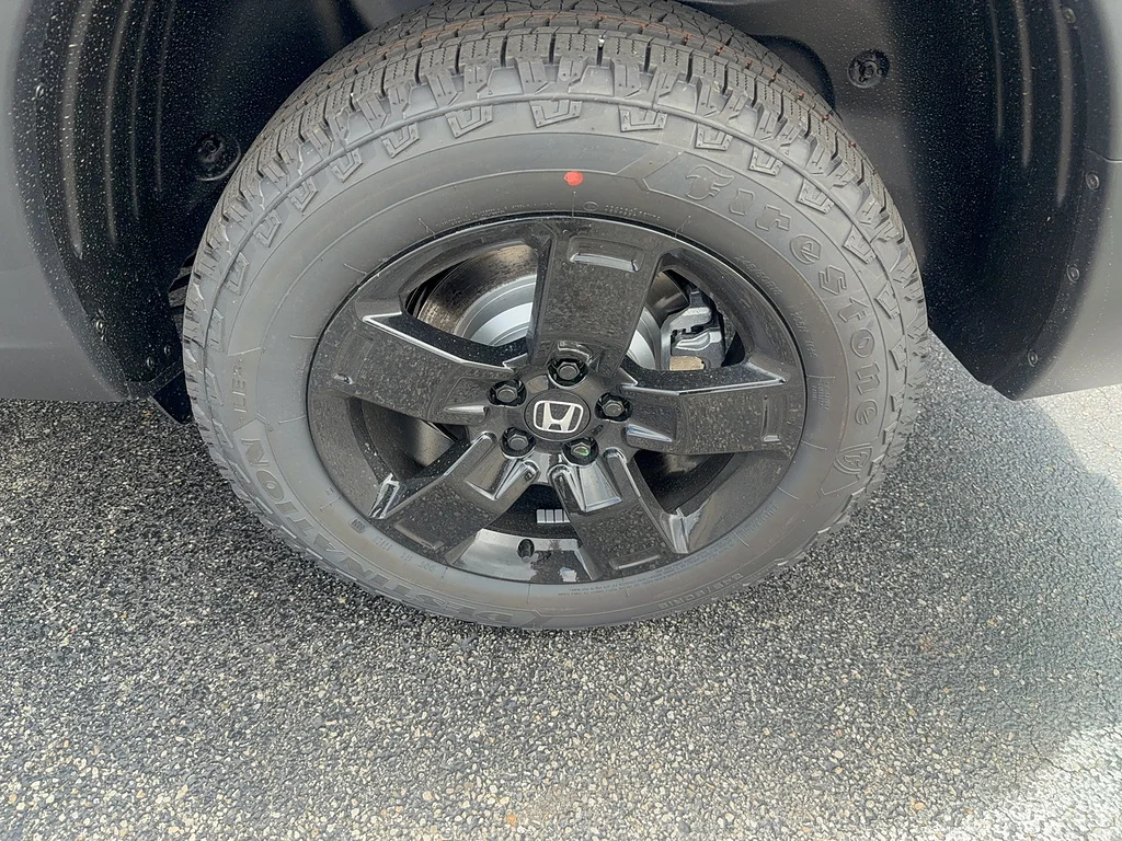New 2026 Sonic Gray Pearl Honda Black Edition image 9