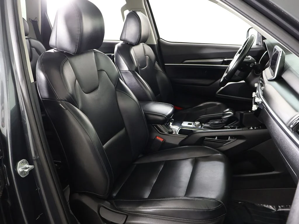 Used 2022 Gray Kia S image 32