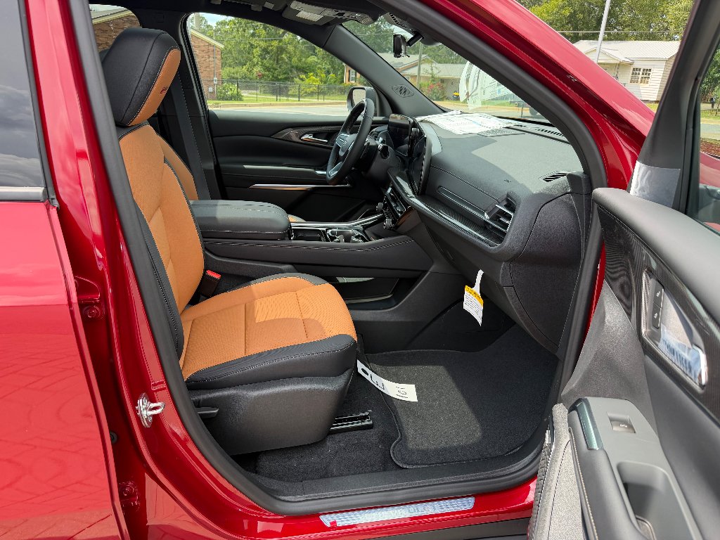 2027 Chevrolet Traverse Z71 - Photo 22