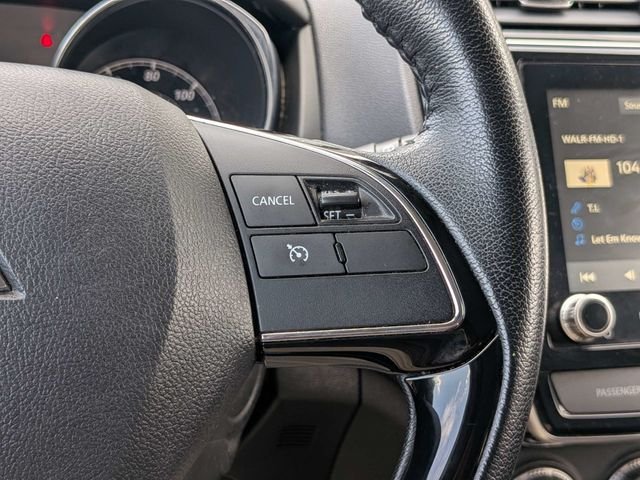 Used 2024 Silver Mitsubishi 2.0 SE image 25