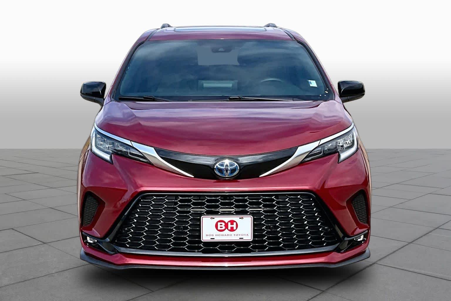 Used 2023 Ruby Flare Pearl Toyota XSE image 4